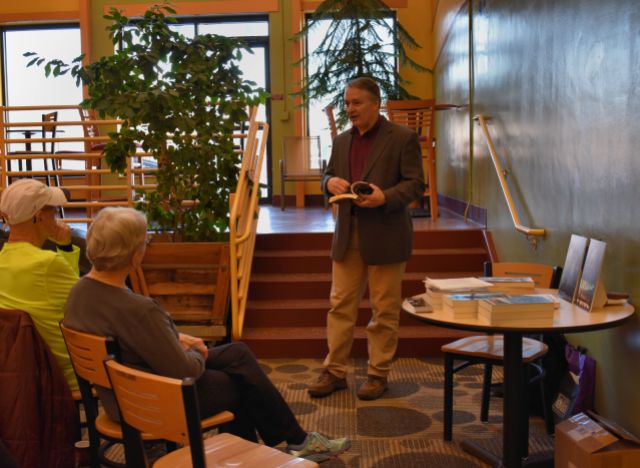 Author Talk, Mapleton Center YMCA (© F. P. Dorchak, January 17, 2017)